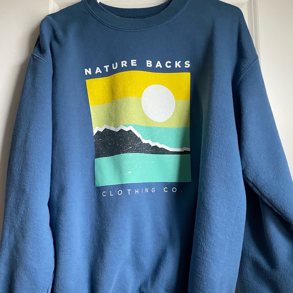 Nature Backs Crew Neck